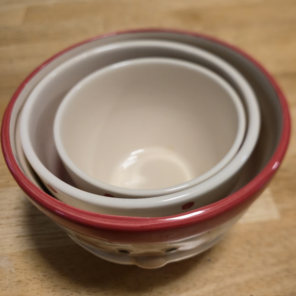 Blue Harbor 2012 Santa Claus Nesting Ceramic Holiday Bowls Set of 3 Red White - Picture 4 of 10